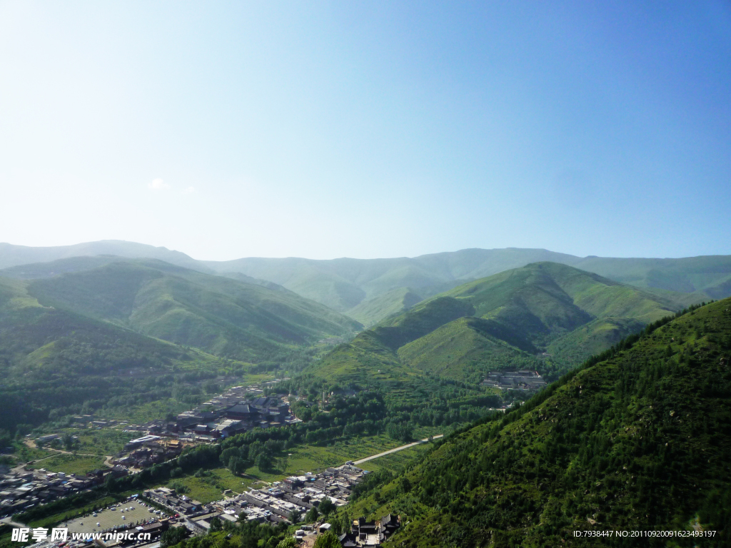 山峦叠嶂