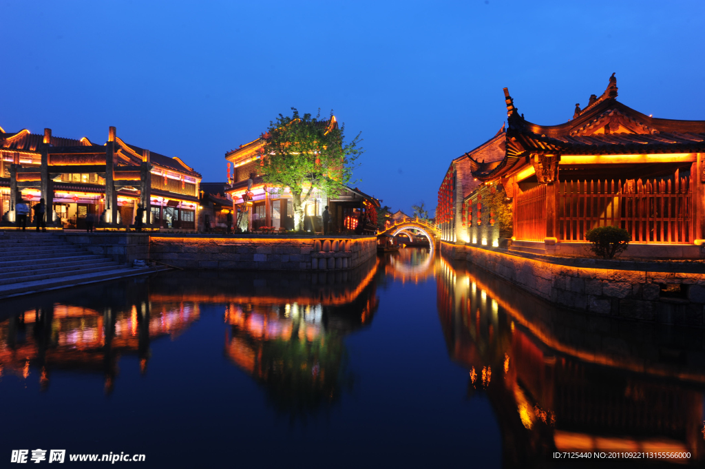 台儿庄古城夜景