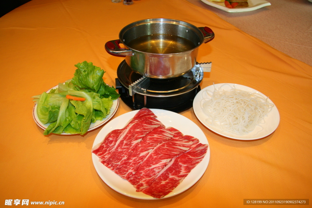 自助牛肉锅