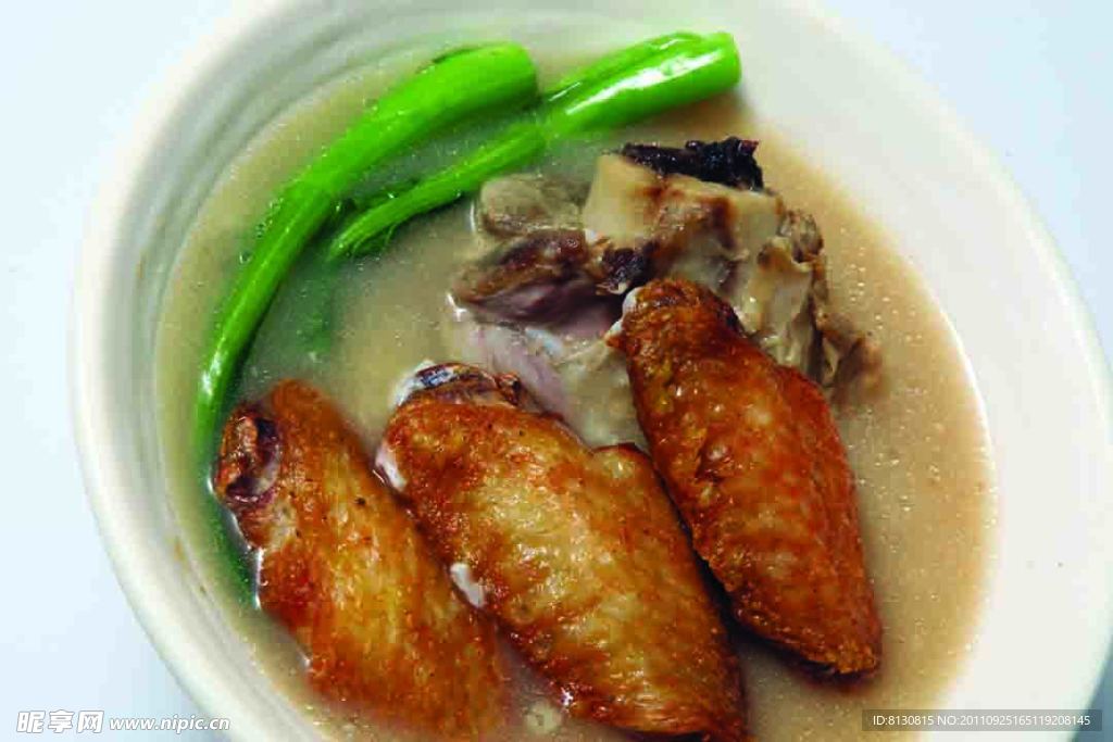 鸡中翼汤饭