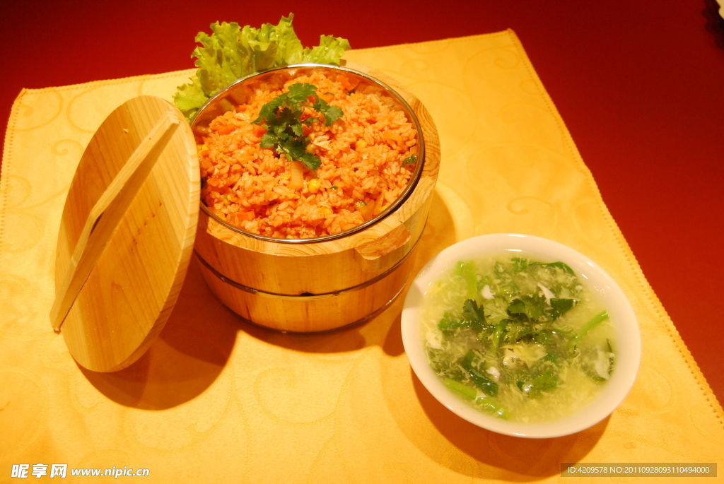 酱油木桶饭