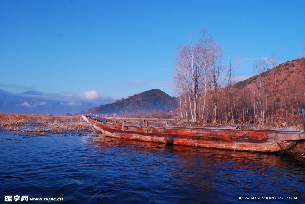 泸枯湖风景