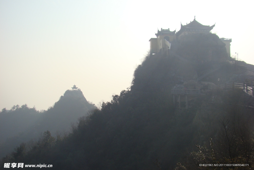 香炉峰