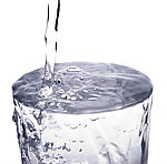 倒水