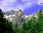 雄伟高山