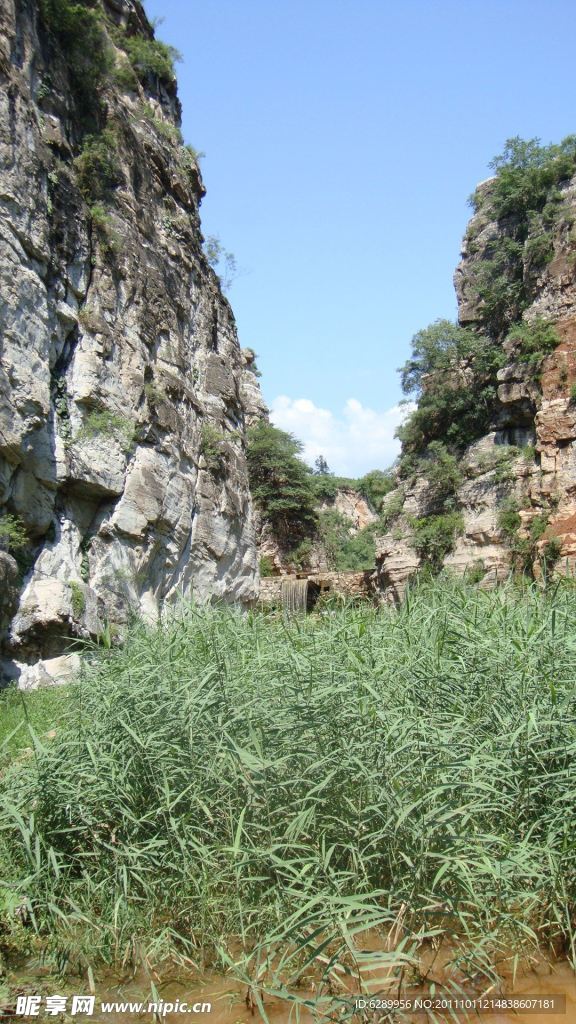 山崖