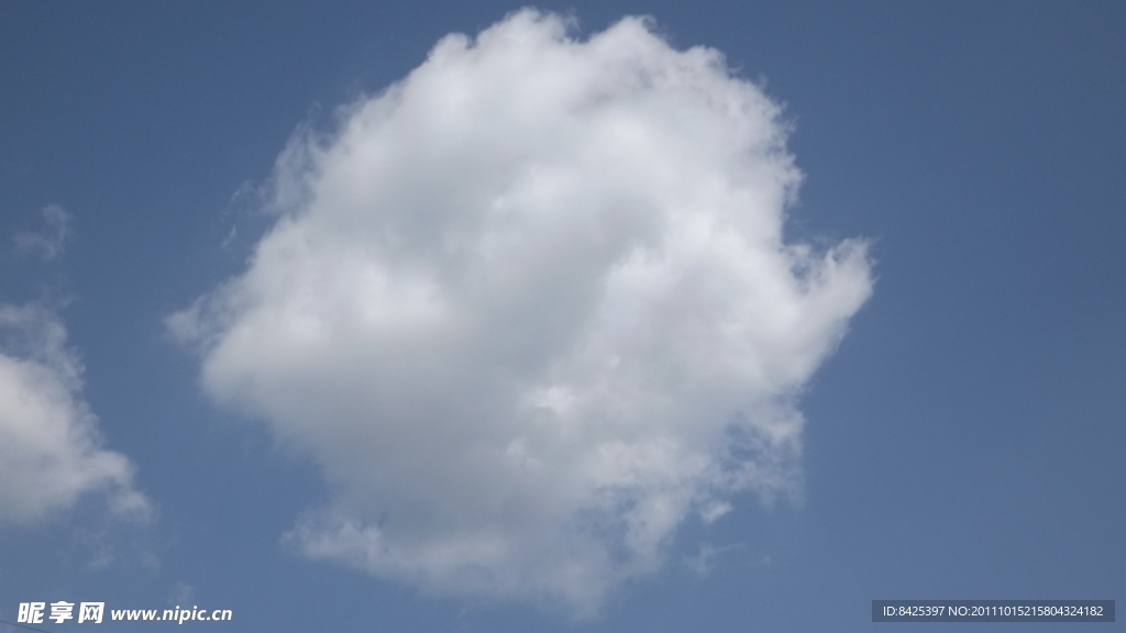 天空白云