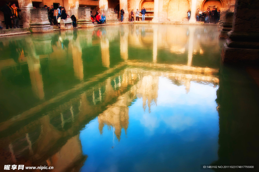 水中庭院