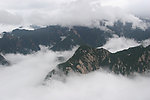 山脉云彩