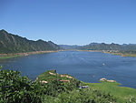 湖泊山脉