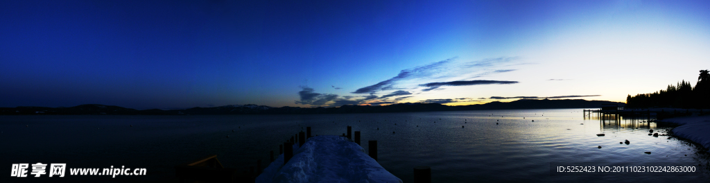 夕阳海岸全景图