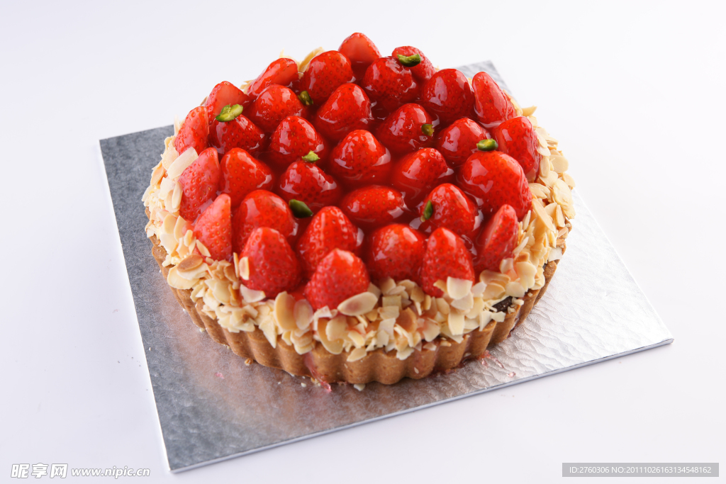草莓艺术蛋糕