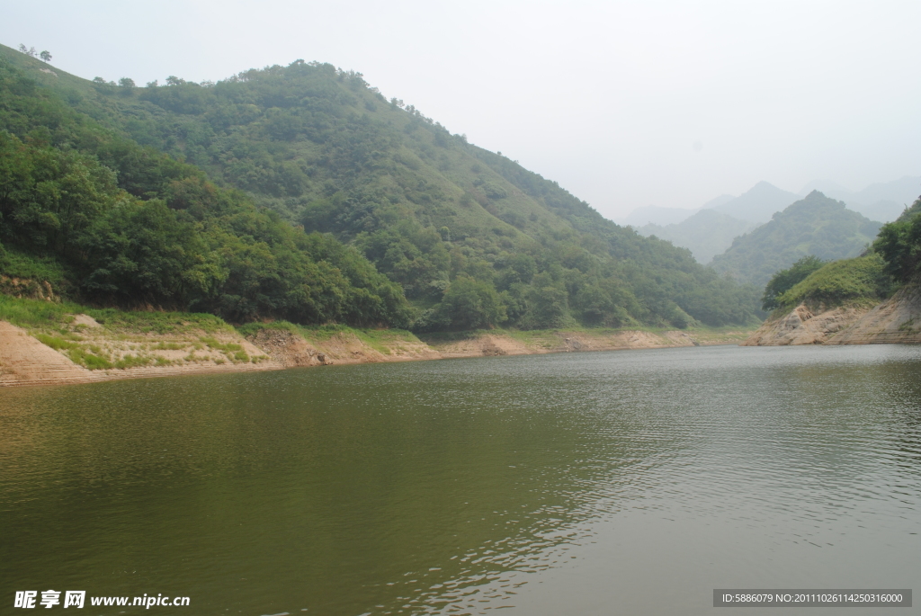 湖光山色