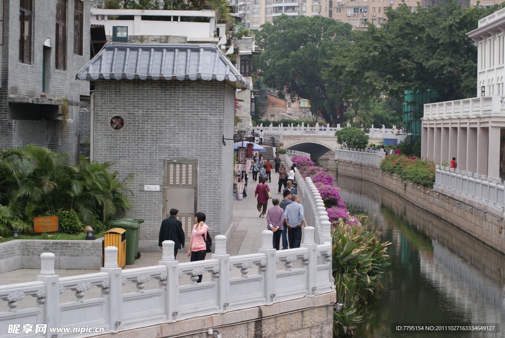 河涌街景