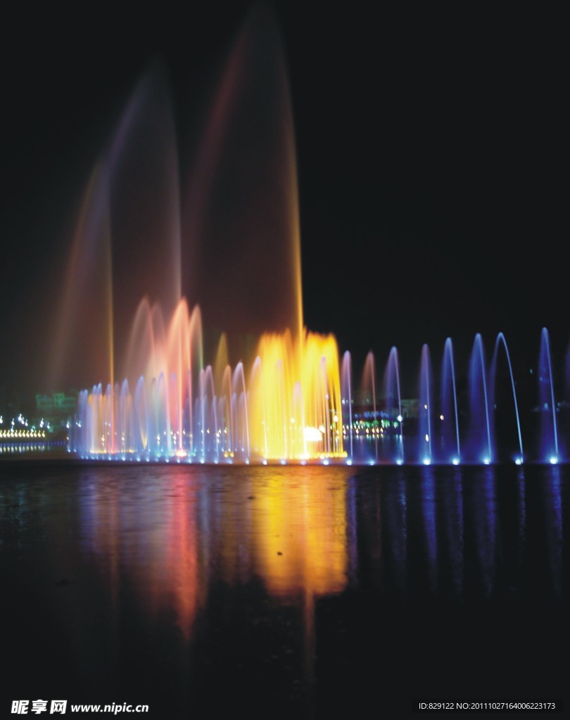 夜景喷泉