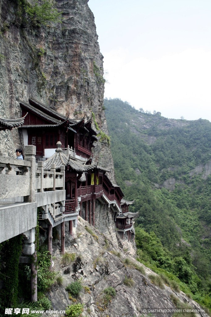 大慈岩悬空寺风景照