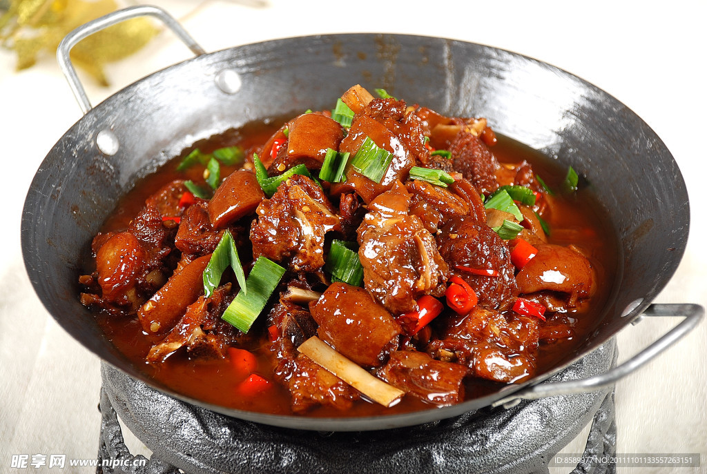 樟树猪崽肉