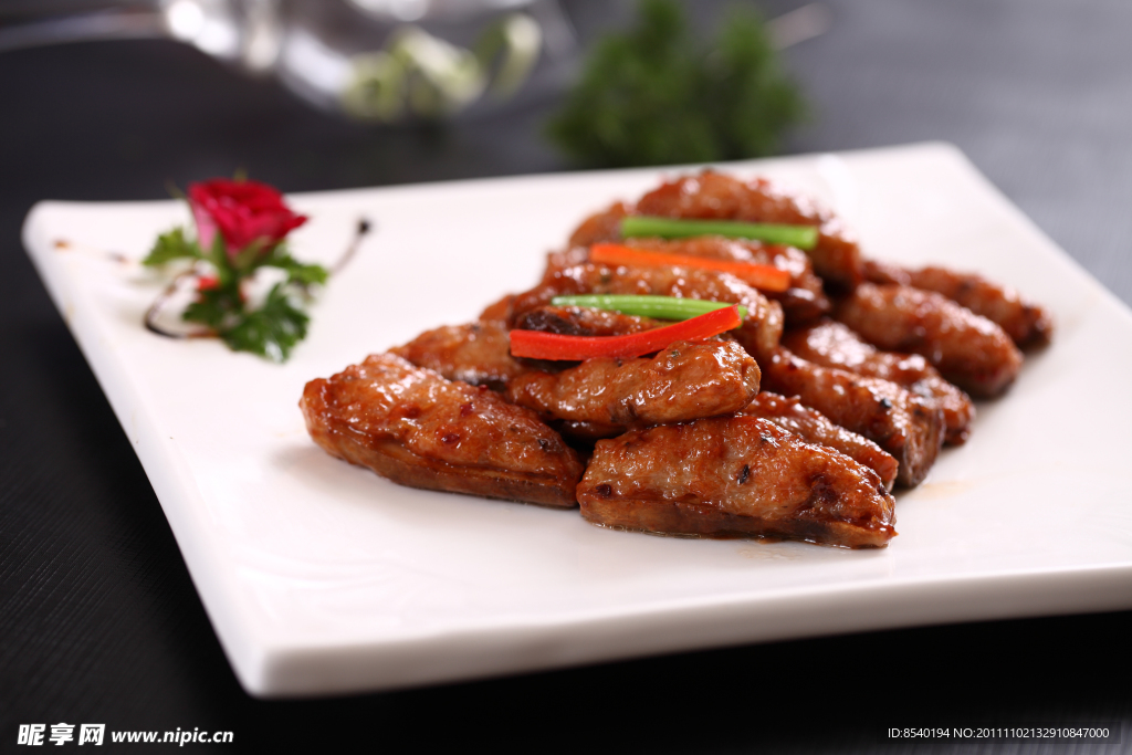 烧汁煎酿鸡比菇