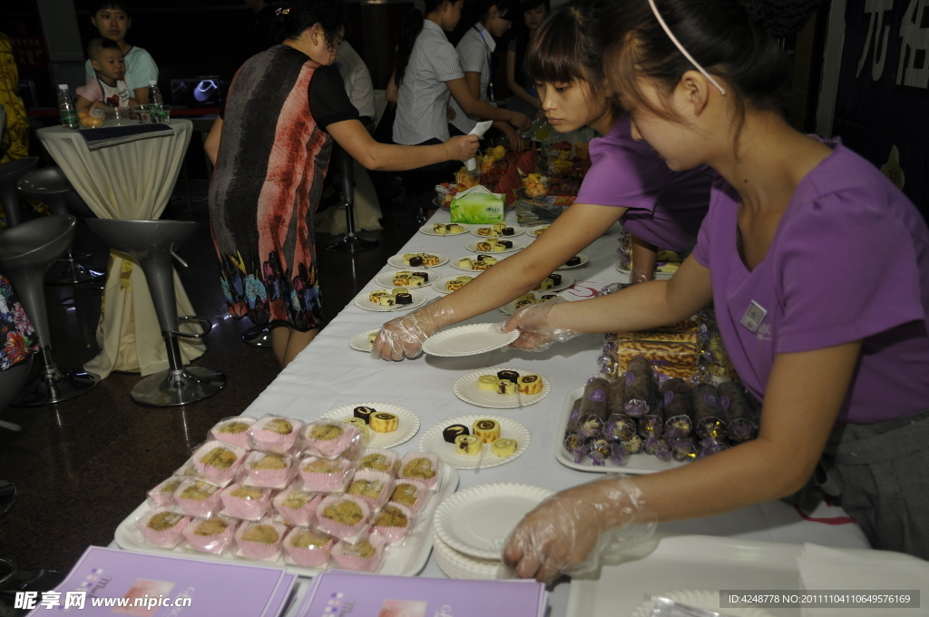 冷餐会