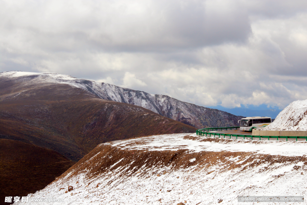 雪山