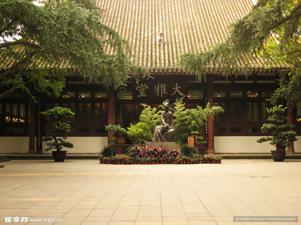 成都杜甫草堂大雅堂庭院