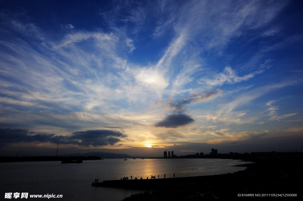 顺德某湖畔