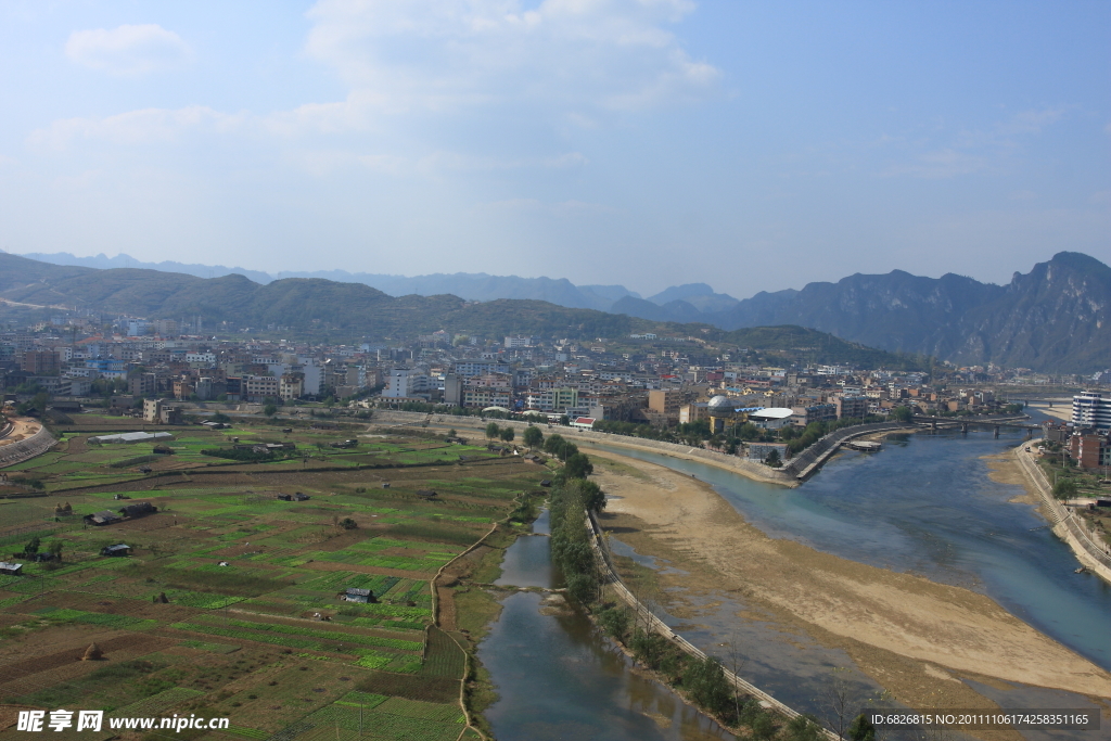 小城一景