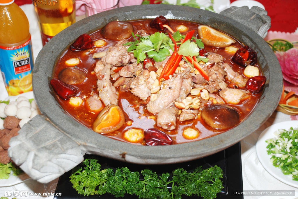 石锅鸡
