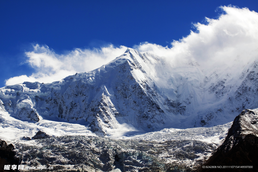 米堆冰川 雪藏深山的精灵