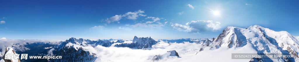 雪山全景