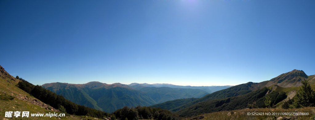 全景山区景色