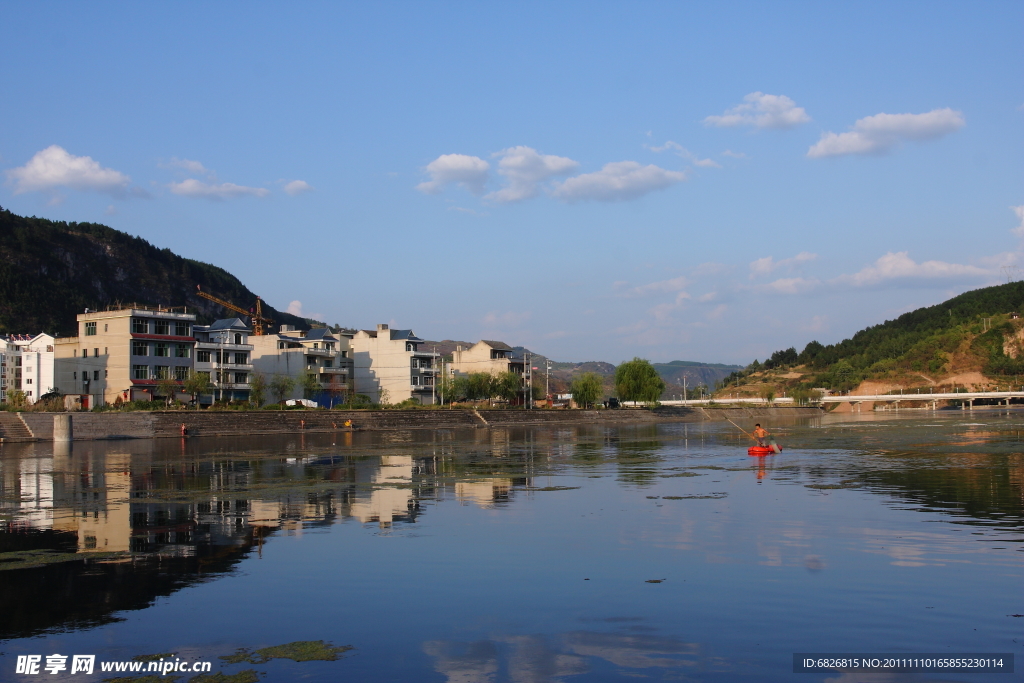 小城一景