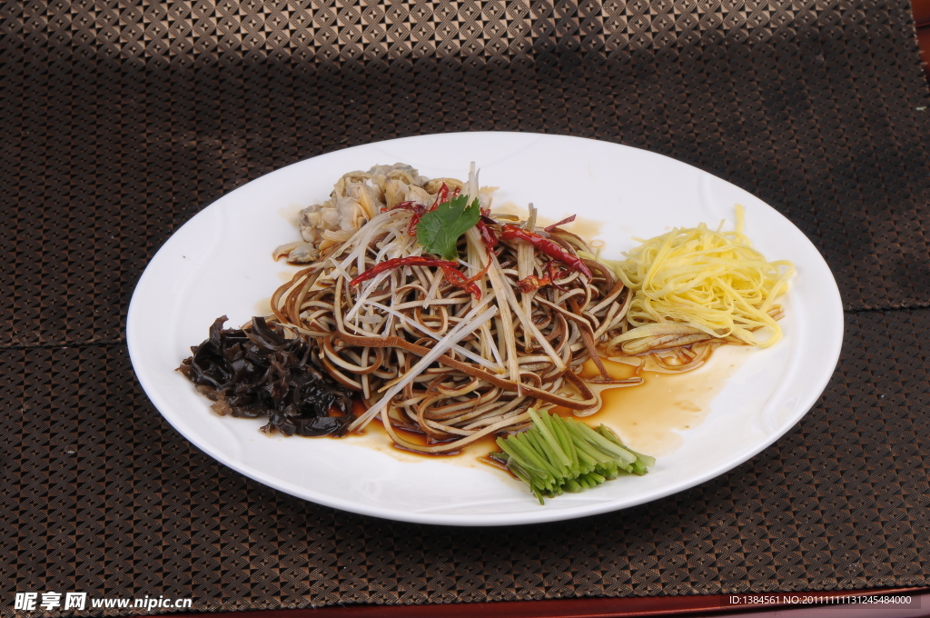 油淋海鲜黑豆皮