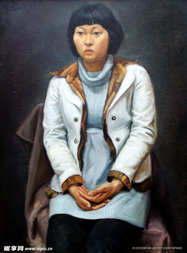 坐着的女人