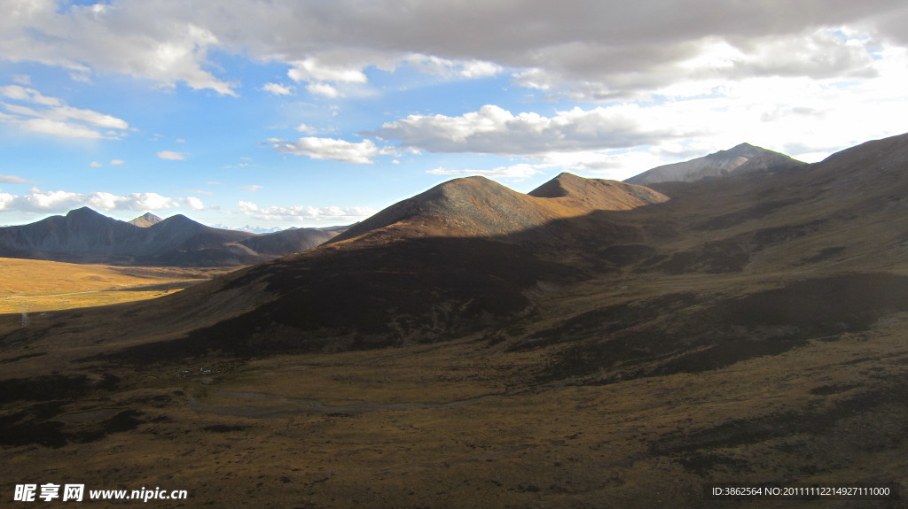 米拉山风景