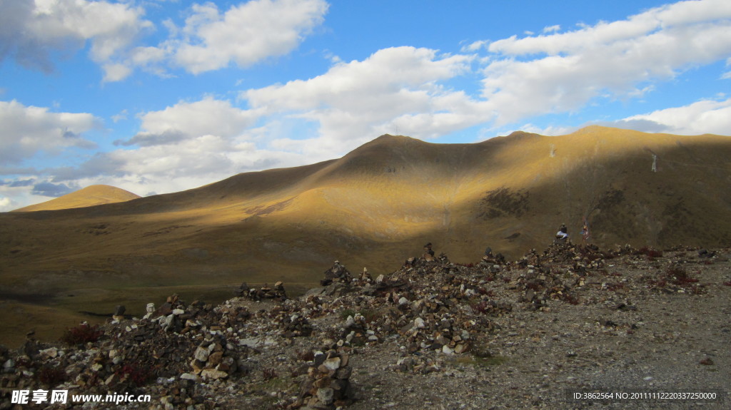 米拉山风景