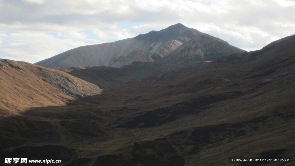 米拉山风景