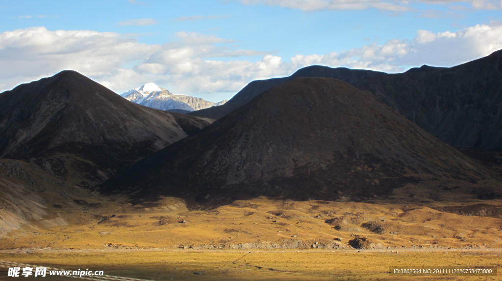 米拉山风景