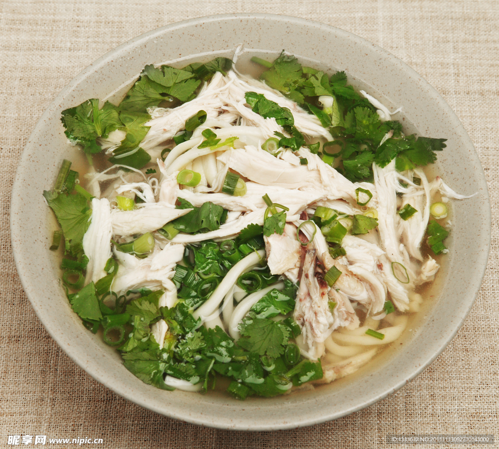 鸡丝汤拉面