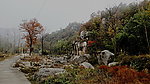 石河边小路
