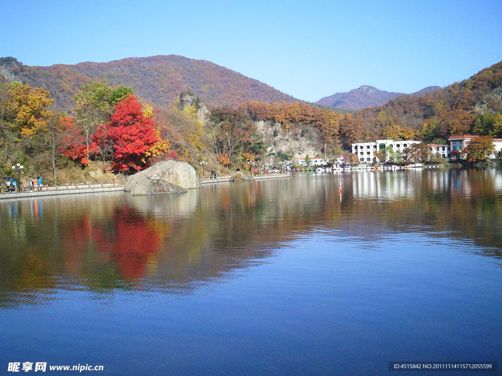 湖光山色