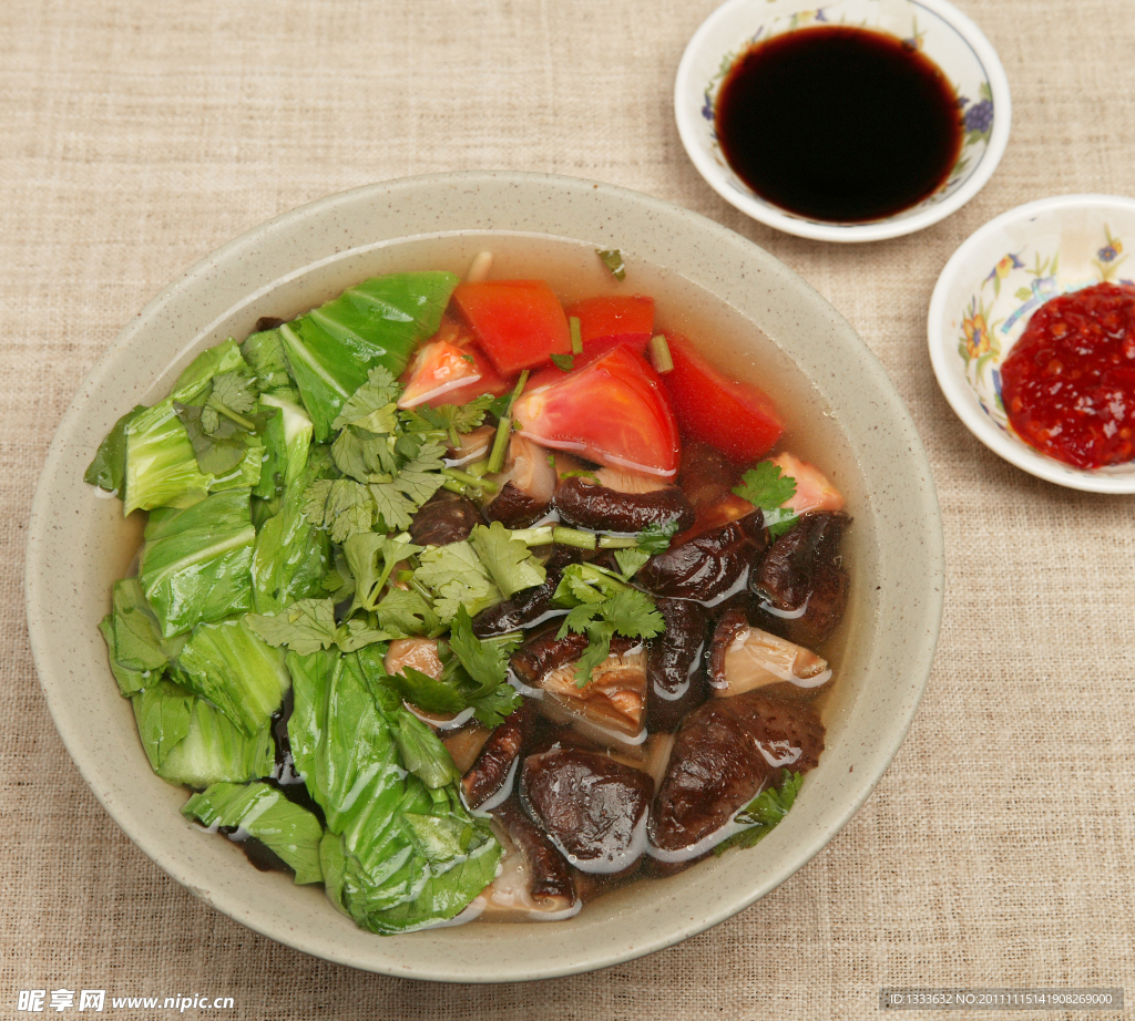 酸辣香菇汤