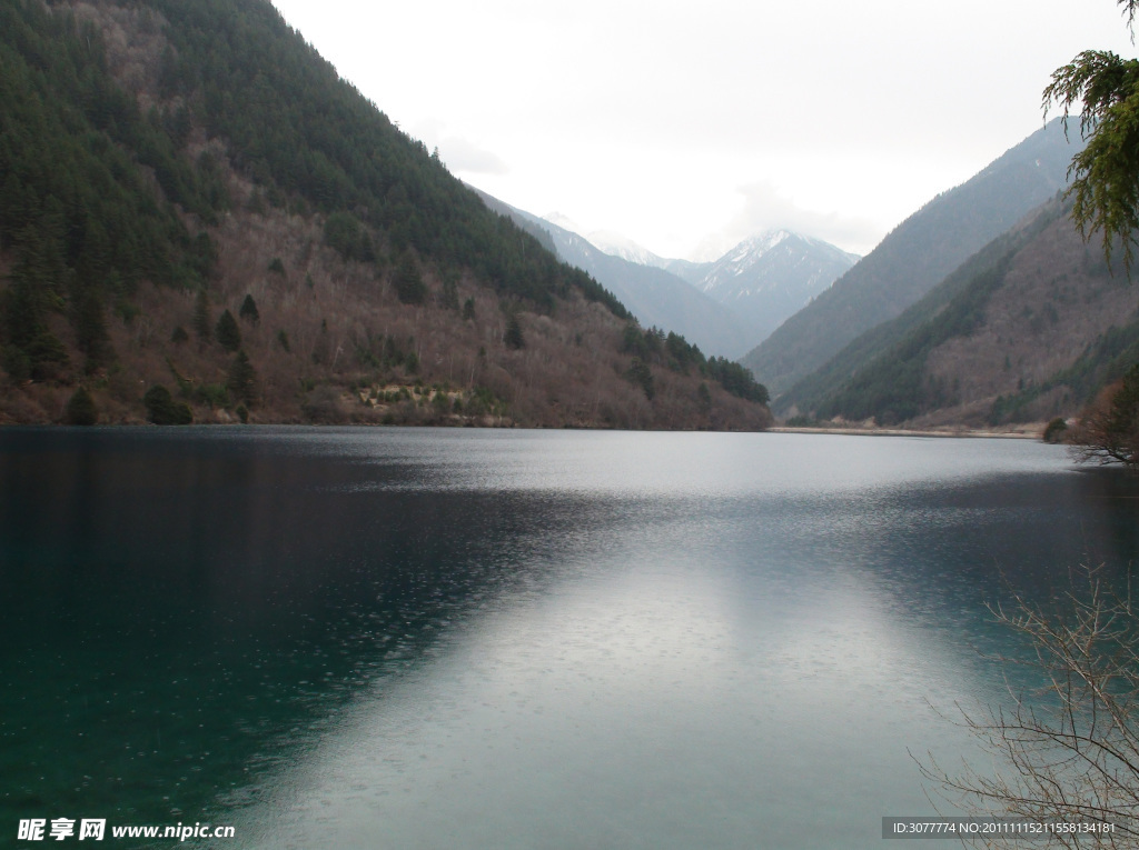 湖光山色