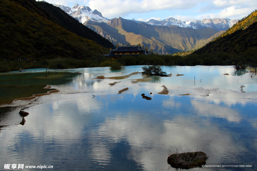 黄龙风景 五彩池