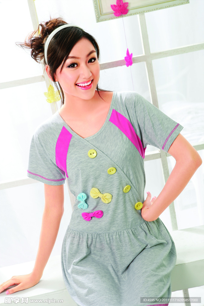 家居服装女模特