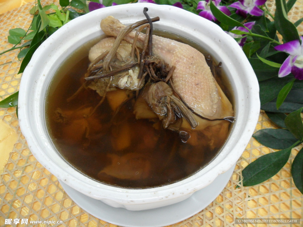 茶树菇炖老鸡