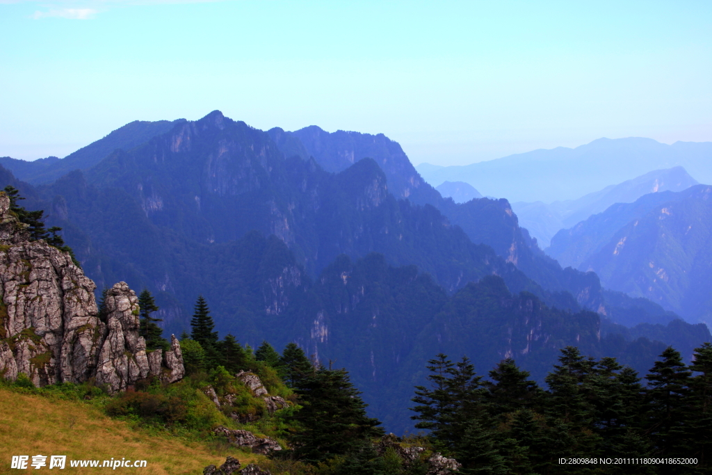 高清晰高质量神农架大峡谷山景