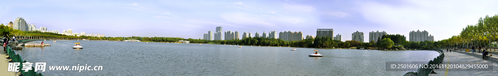 上海世纪公园全景照