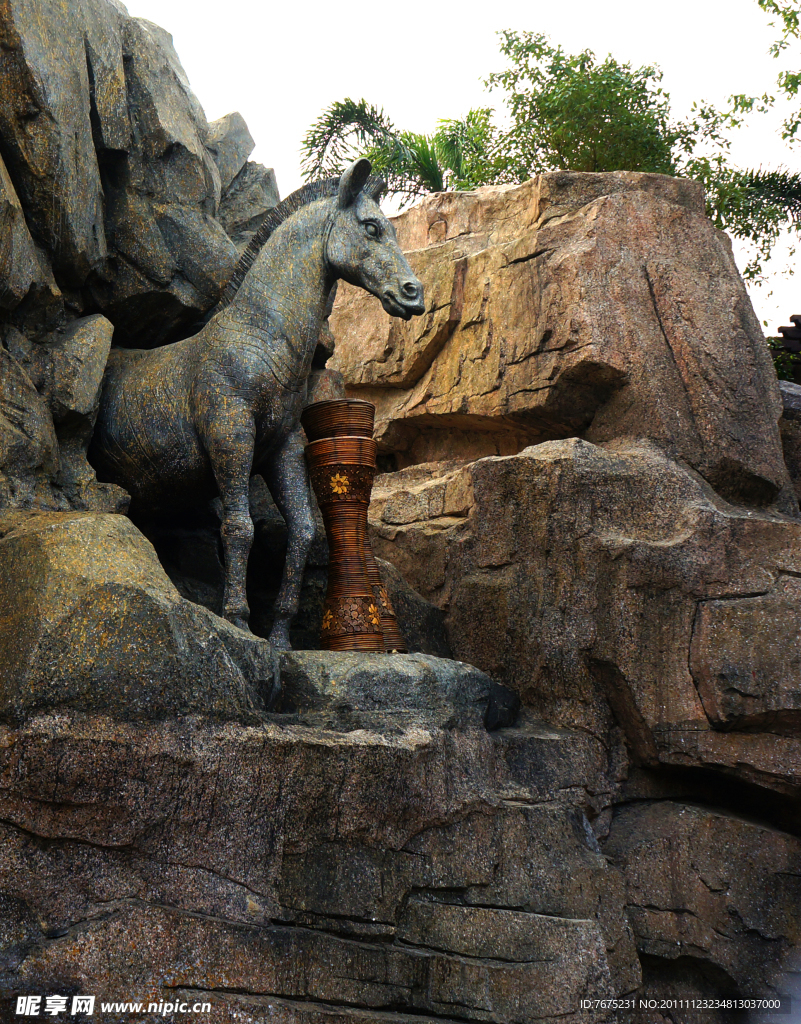 斑马雕像