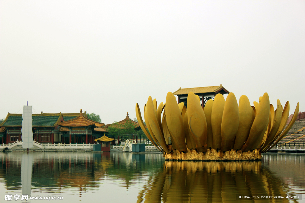 清明上和园景